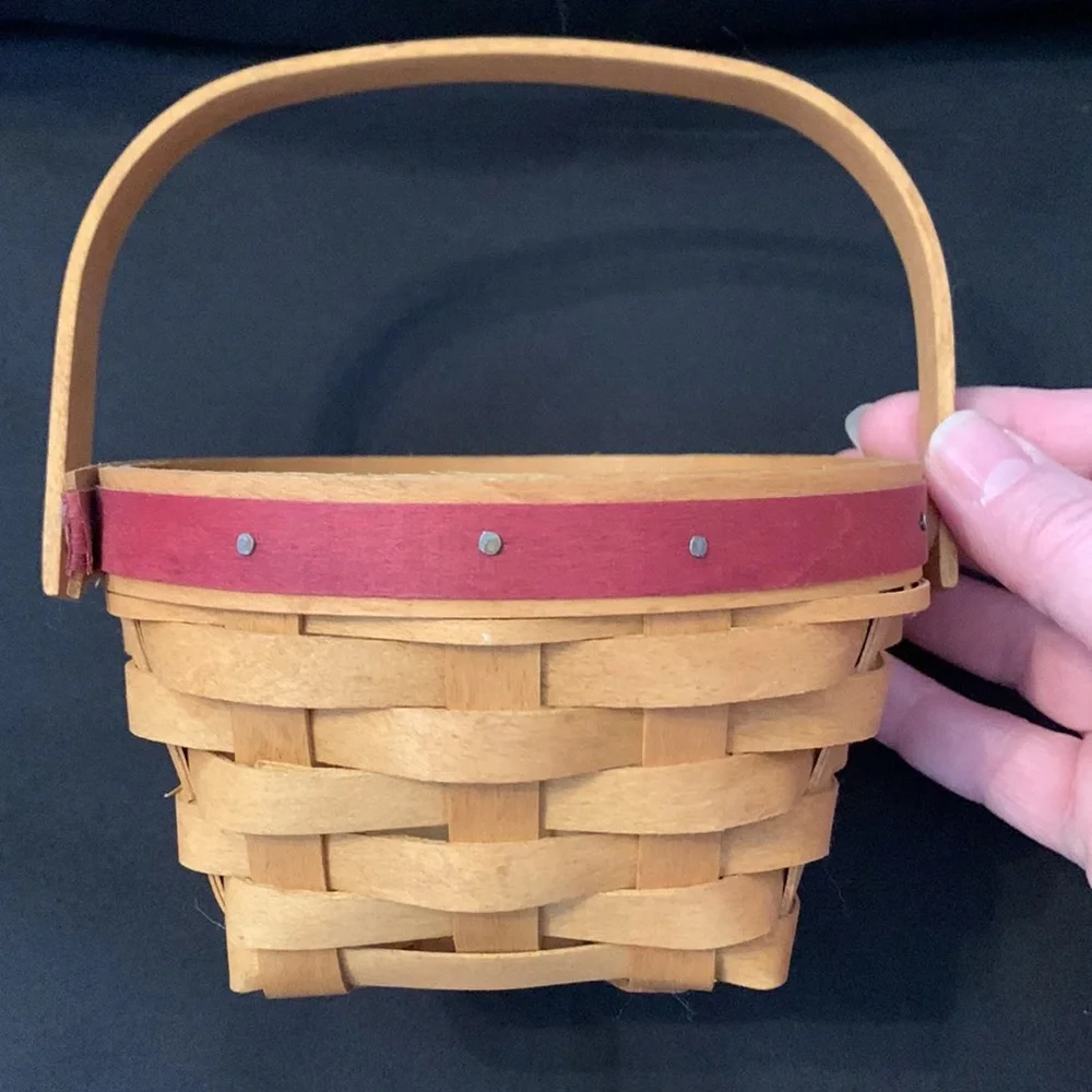 Longaberger 2005 Dresden Basket with Protector